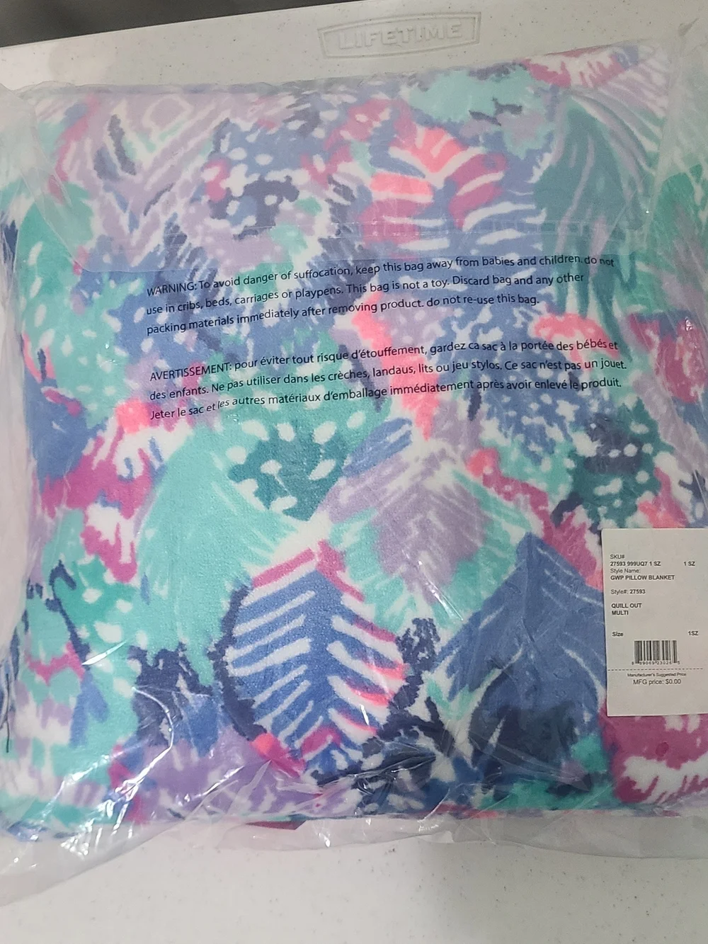 NIP Lilly Pulitzer Paradise Bound Travel Blanket Roll Up Fleece Throw New